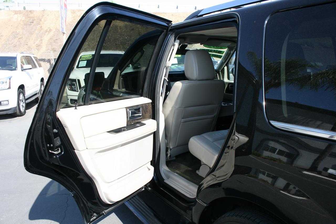 Lincoln Navigator 2WD 4dr Select 2016
