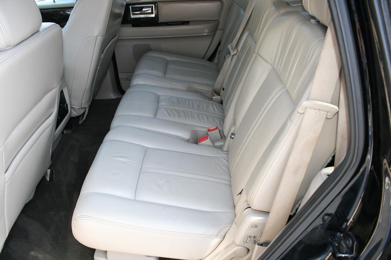 Lincoln Navigator 2WD 4dr Select 2016