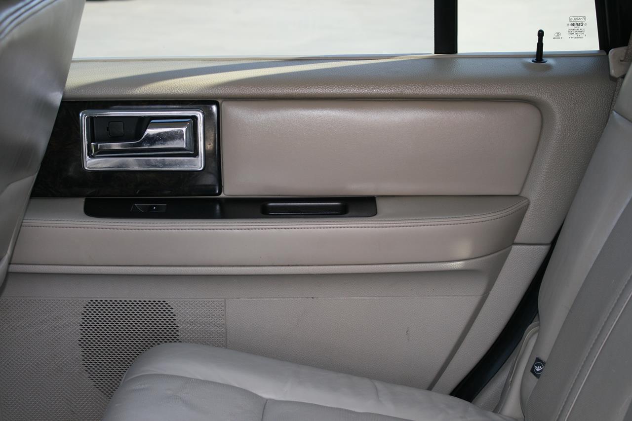 Lincoln Navigator 2WD 4dr Select 2016