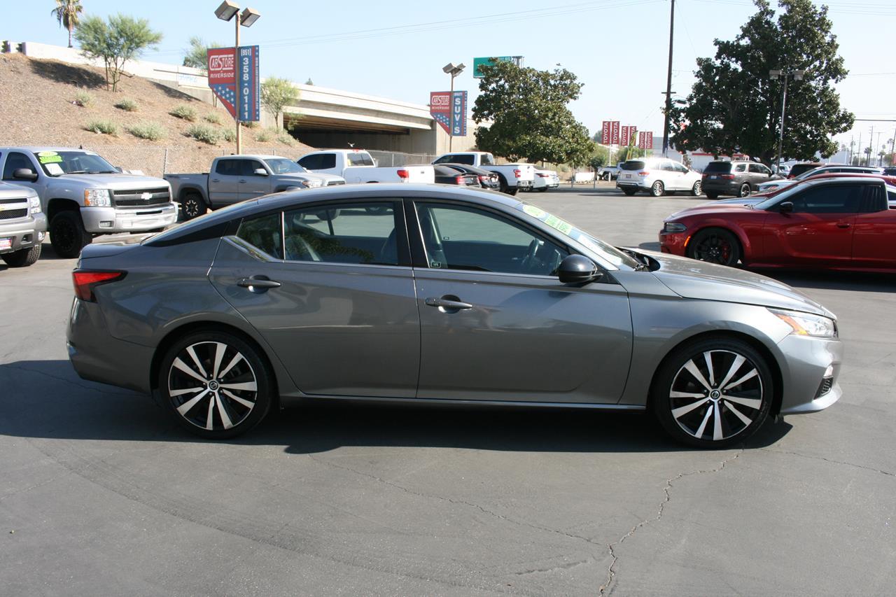Nissan Altima 2.5 SR Sedan 2020