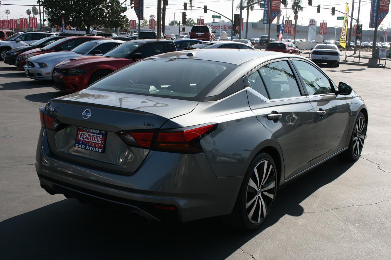 Nissan Altima 2.5 SR Sedan 2020