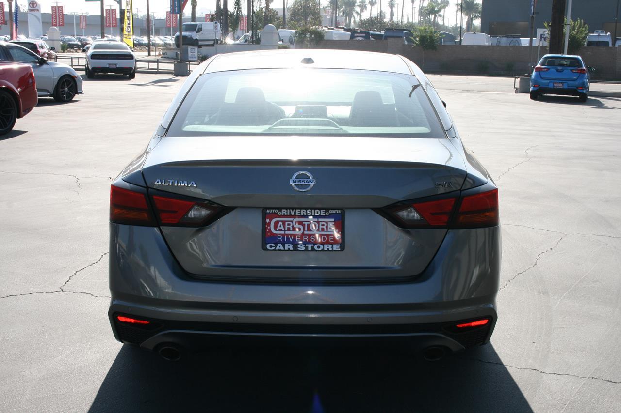 Nissan Altima 2.5 SR Sedan 2020