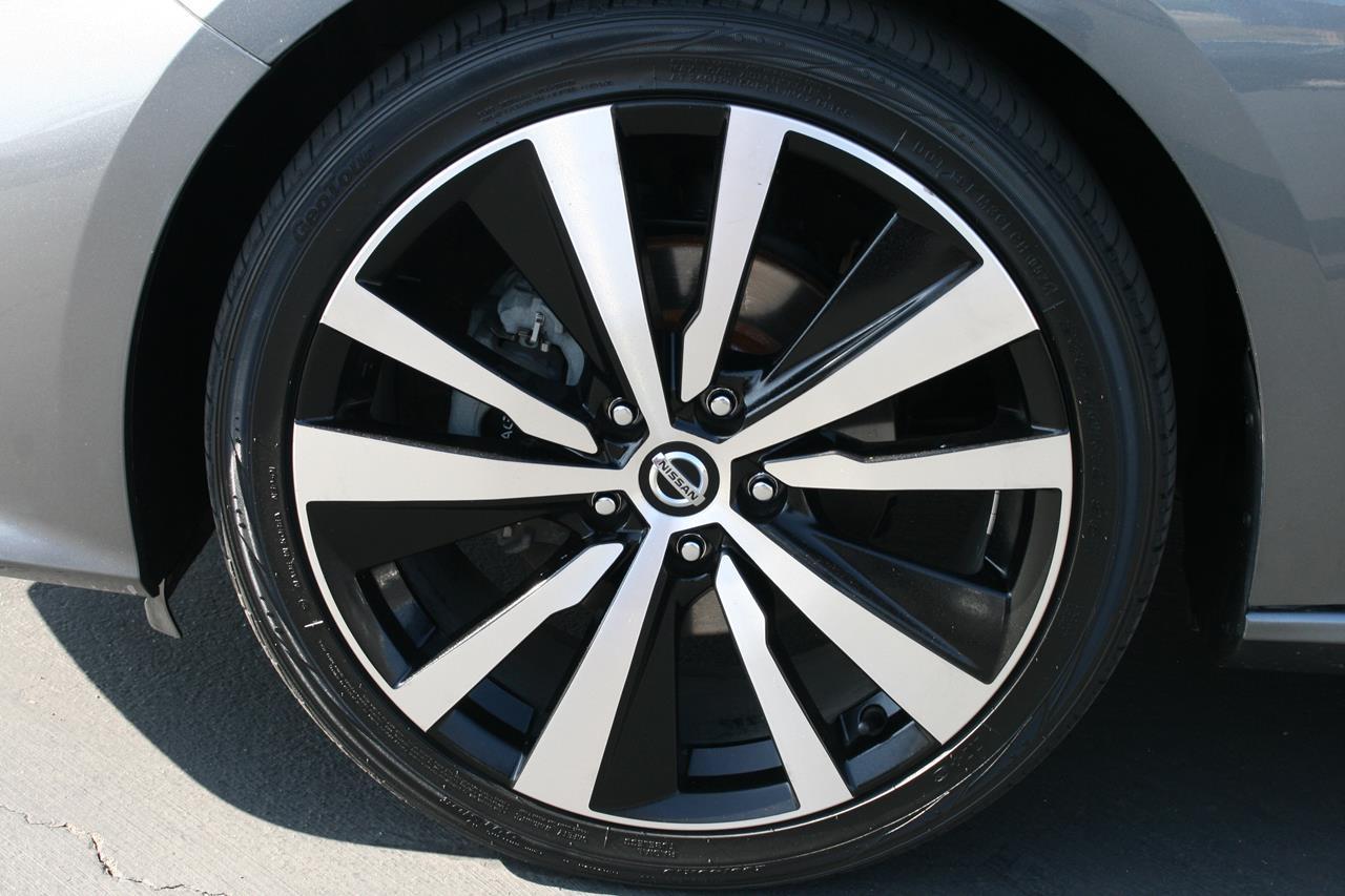 Nissan Altima 2.5 SR Sedan 2020