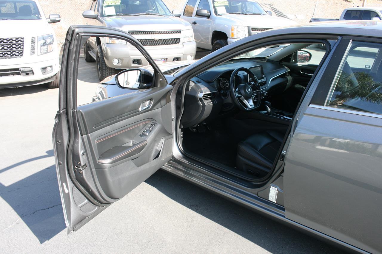 Nissan Altima 2.5 SR Sedan 2020