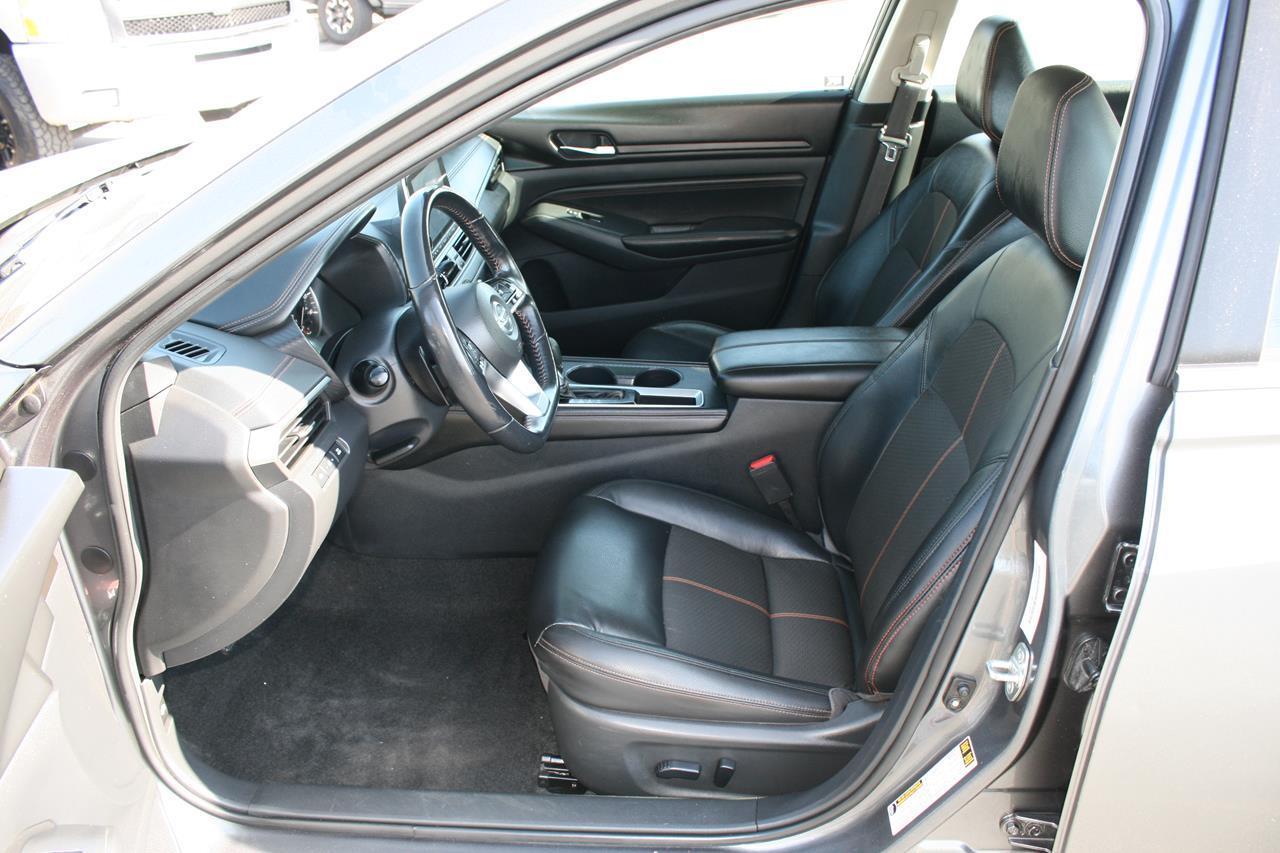 Nissan Altima 2.5 SR Sedan 2020
