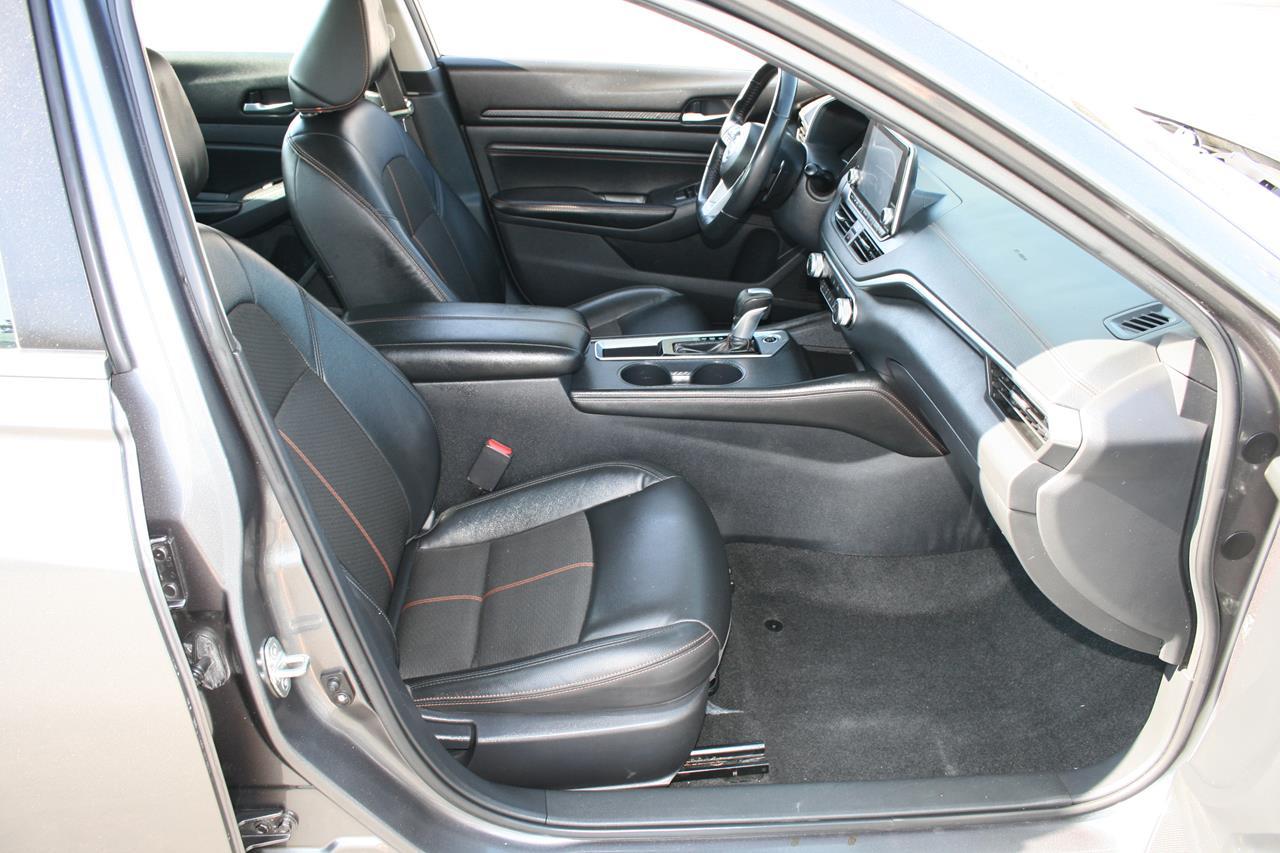 Nissan Altima 2.5 SR Sedan 2020
