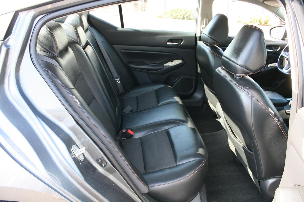 Nissan Altima 2.5 SR Sedan 2020