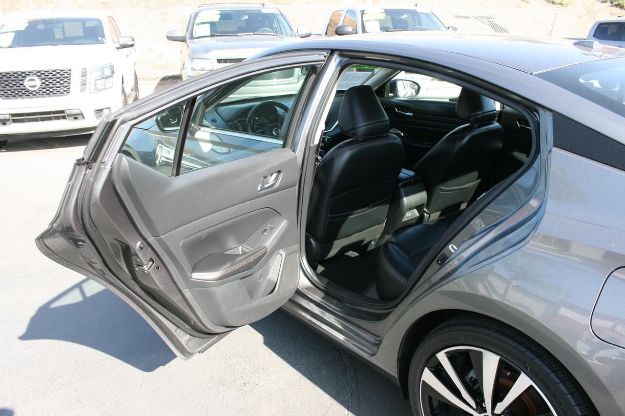 Nissan Altima 2.5 SR Sedan 2020
