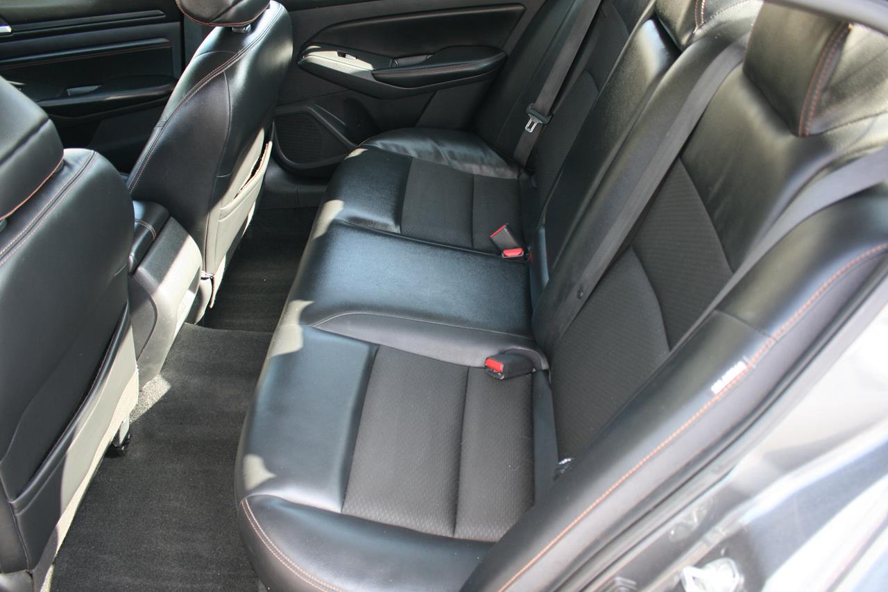 Nissan Altima 2.5 SR Sedan 2020