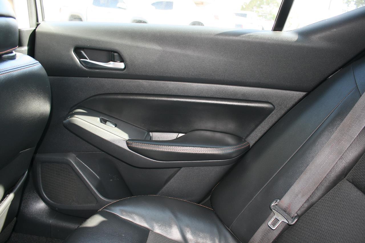 Nissan Altima 2.5 SR Sedan 2020