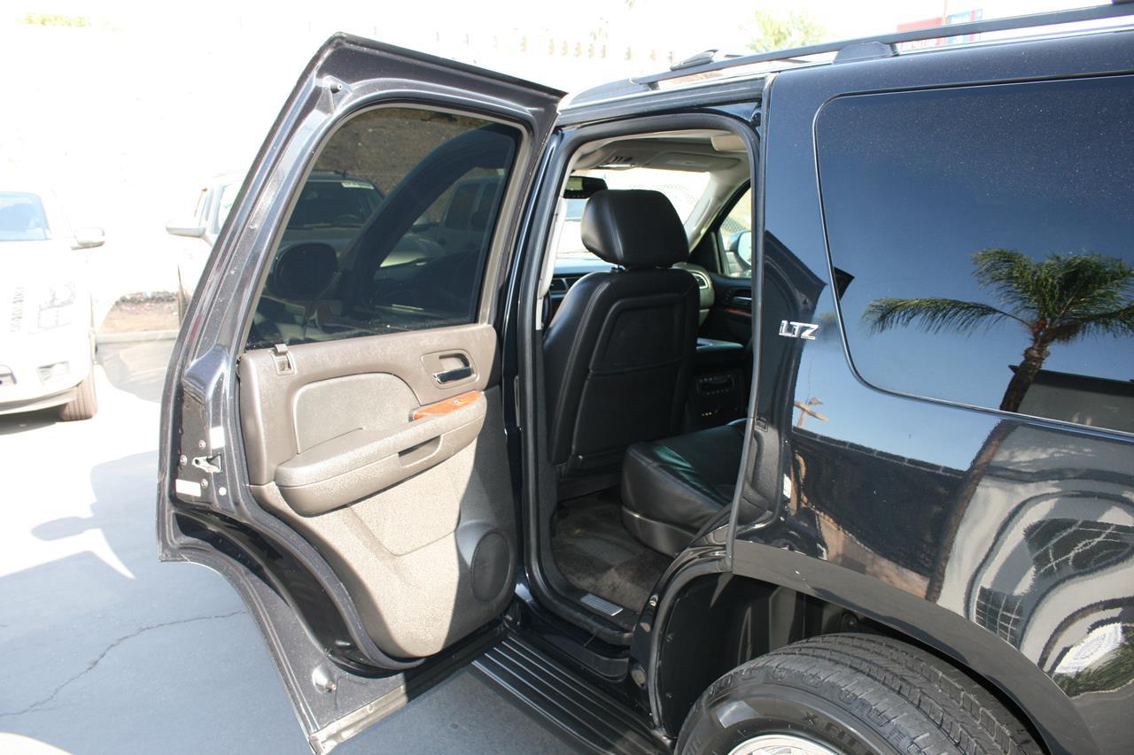 Chevrolet Tahoe 2WD 4dr 1500 LTZ 2012