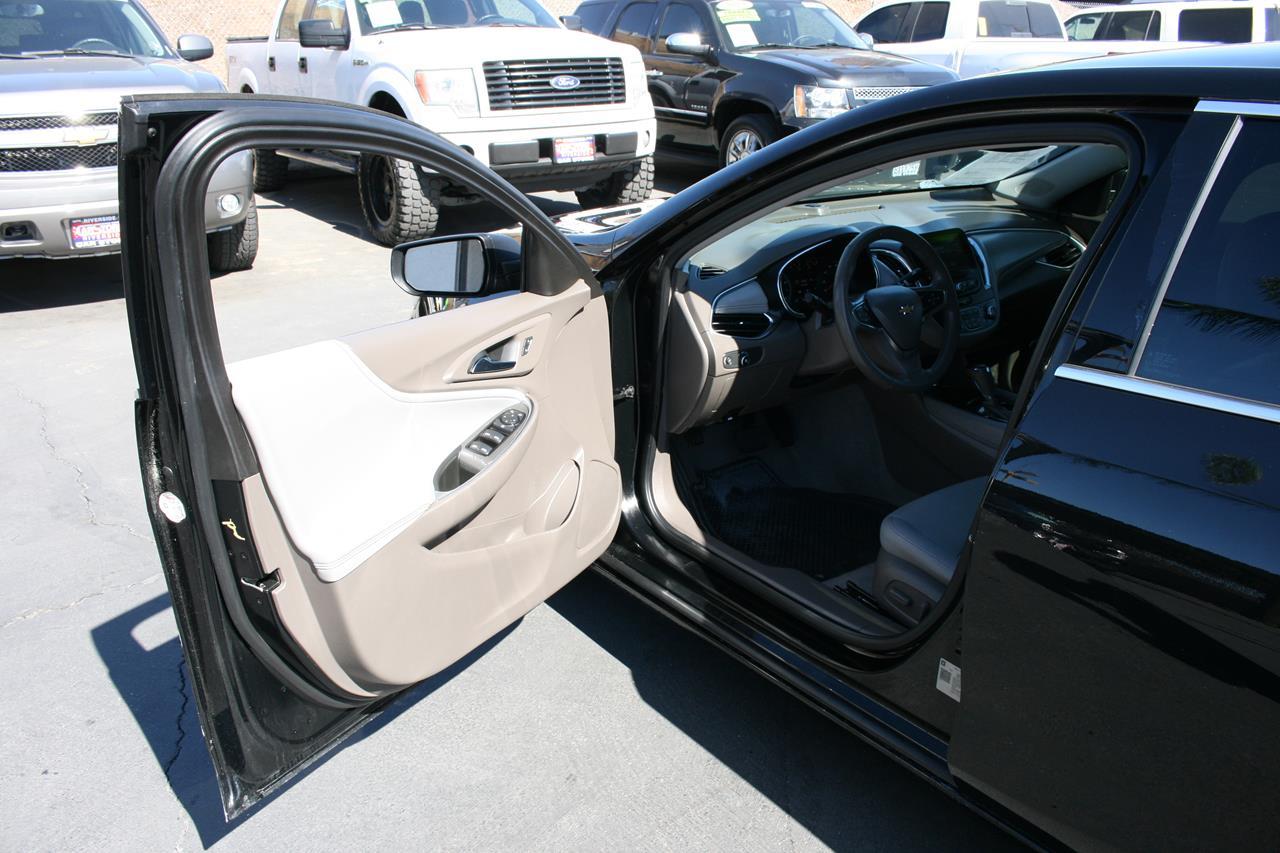 Chevrolet Malibu 4dr Sdn LT w/1LT 2019