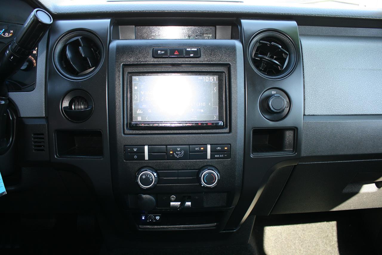 Ford F-150 2WD SuperCrew 145" STX 2014