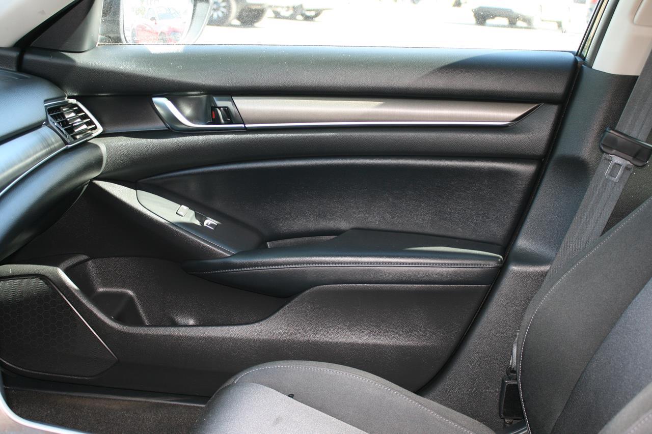 Honda Accord Sedan LX 1.5T CVT 2018