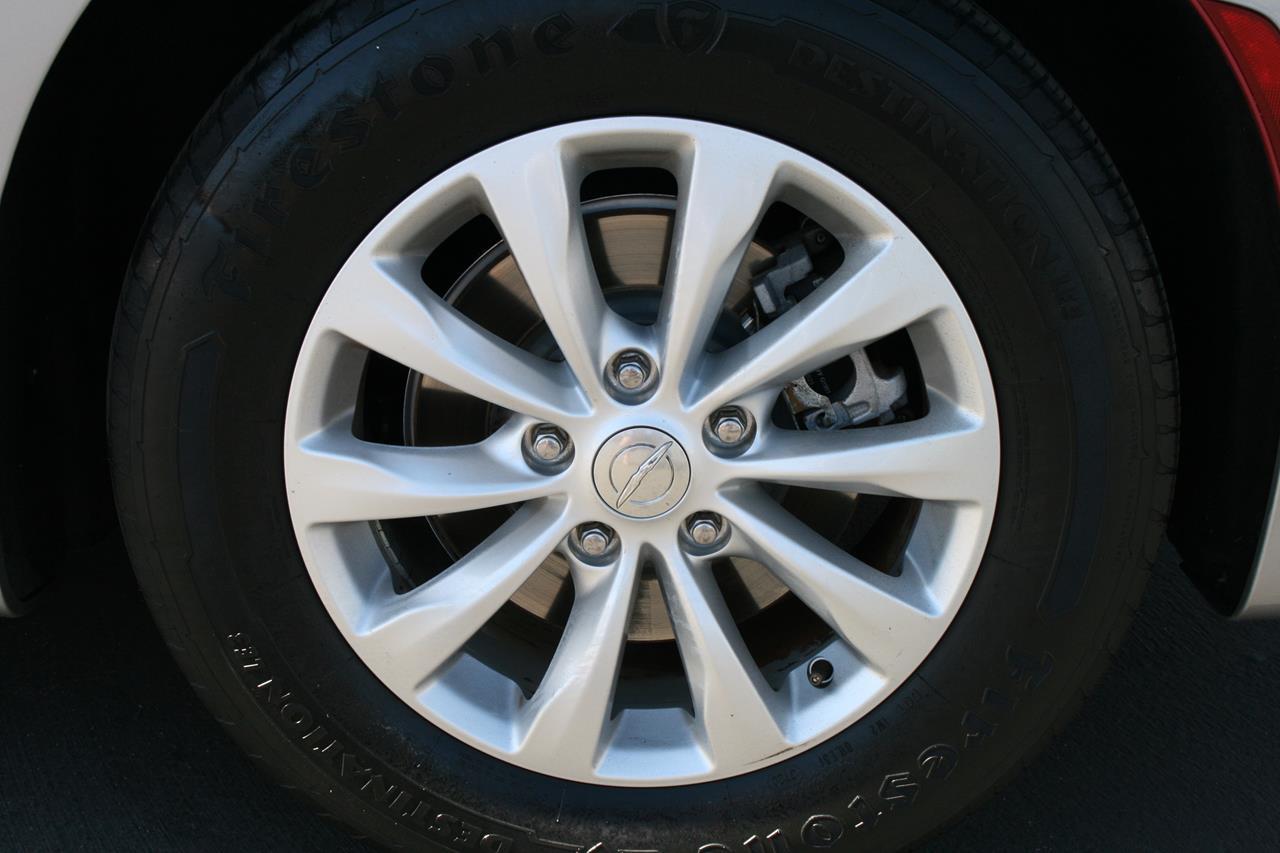 Chrysler Pacifica Touring FWD 2017