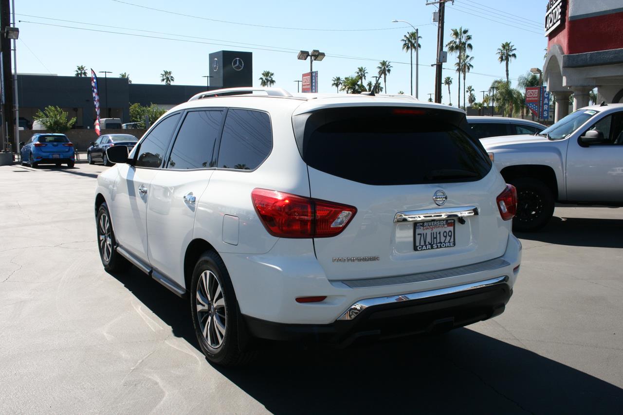 Nissan Pathfinder FWD S 2017