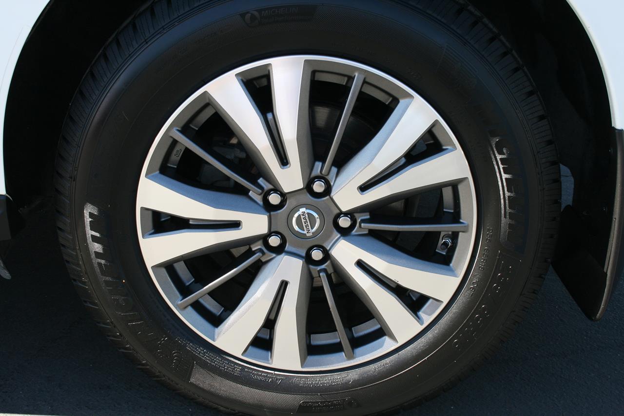 Nissan Pathfinder FWD S 2017