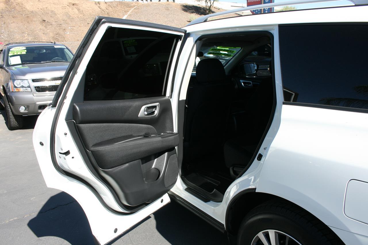 Nissan Pathfinder FWD S 2017