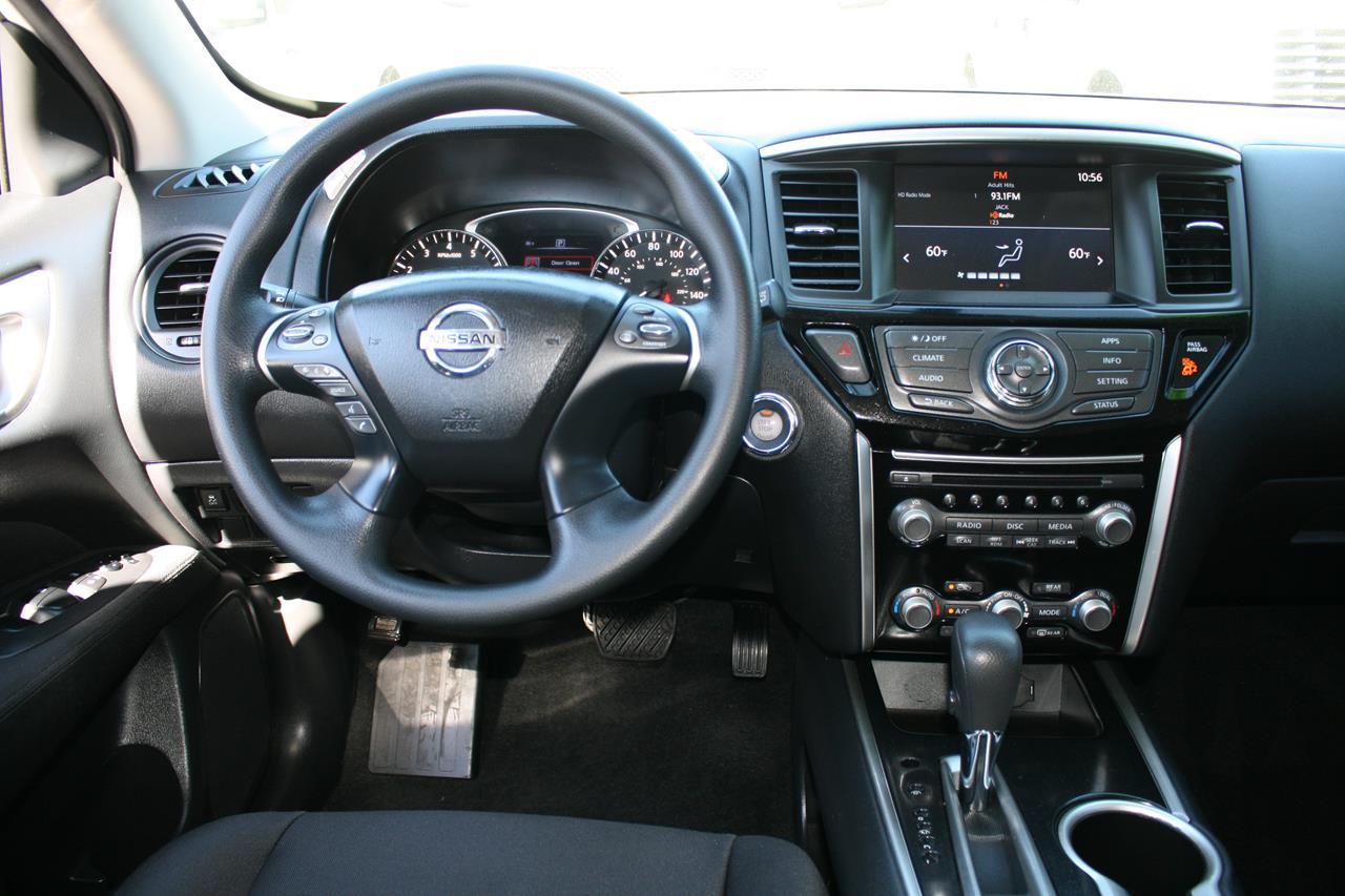 Nissan Pathfinder FWD S 2017