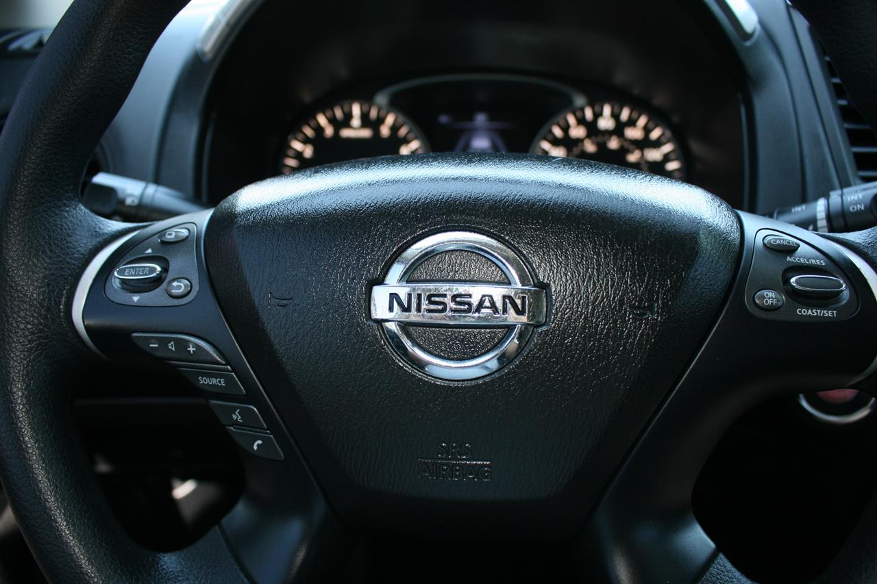 Nissan Pathfinder FWD S 2017