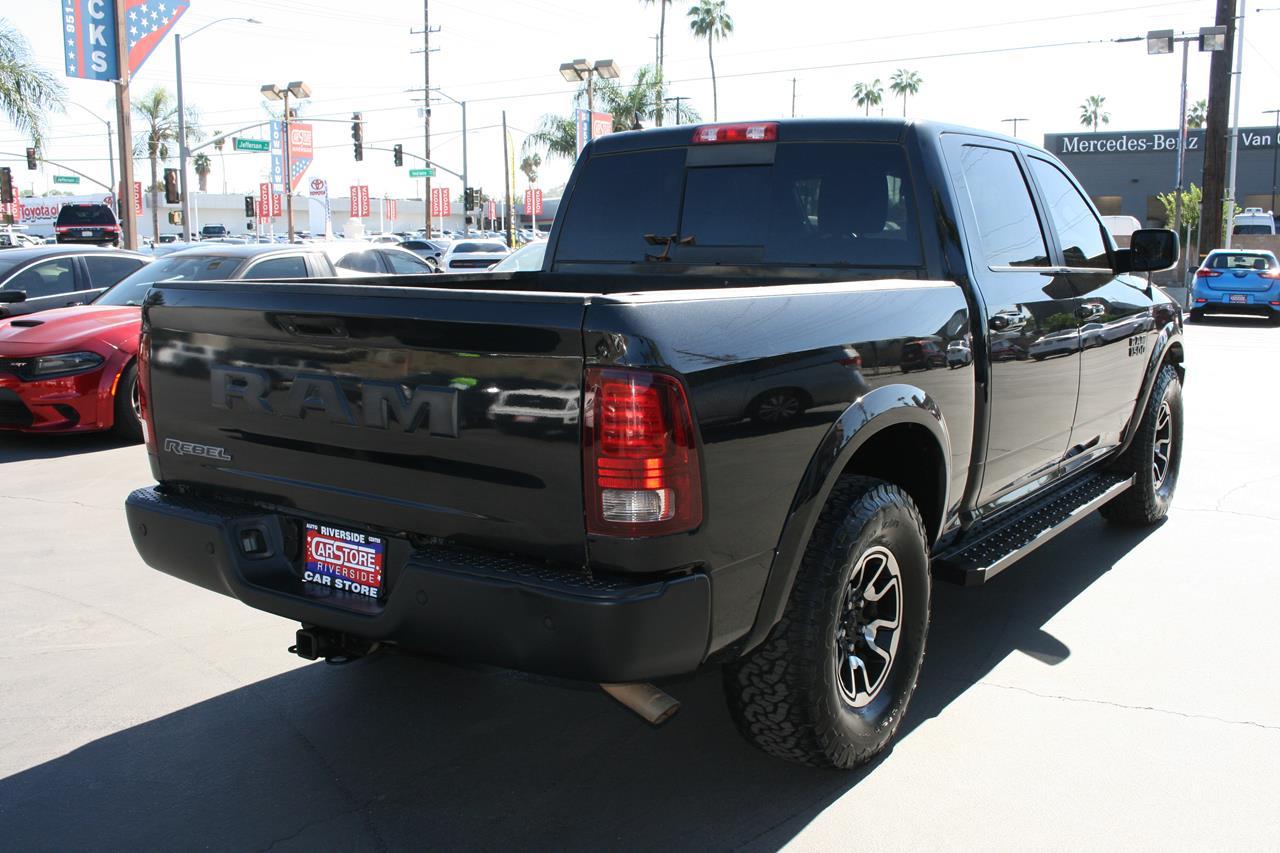 RAM 1500 4WD Crew Cab 140.5" Rebel 2016