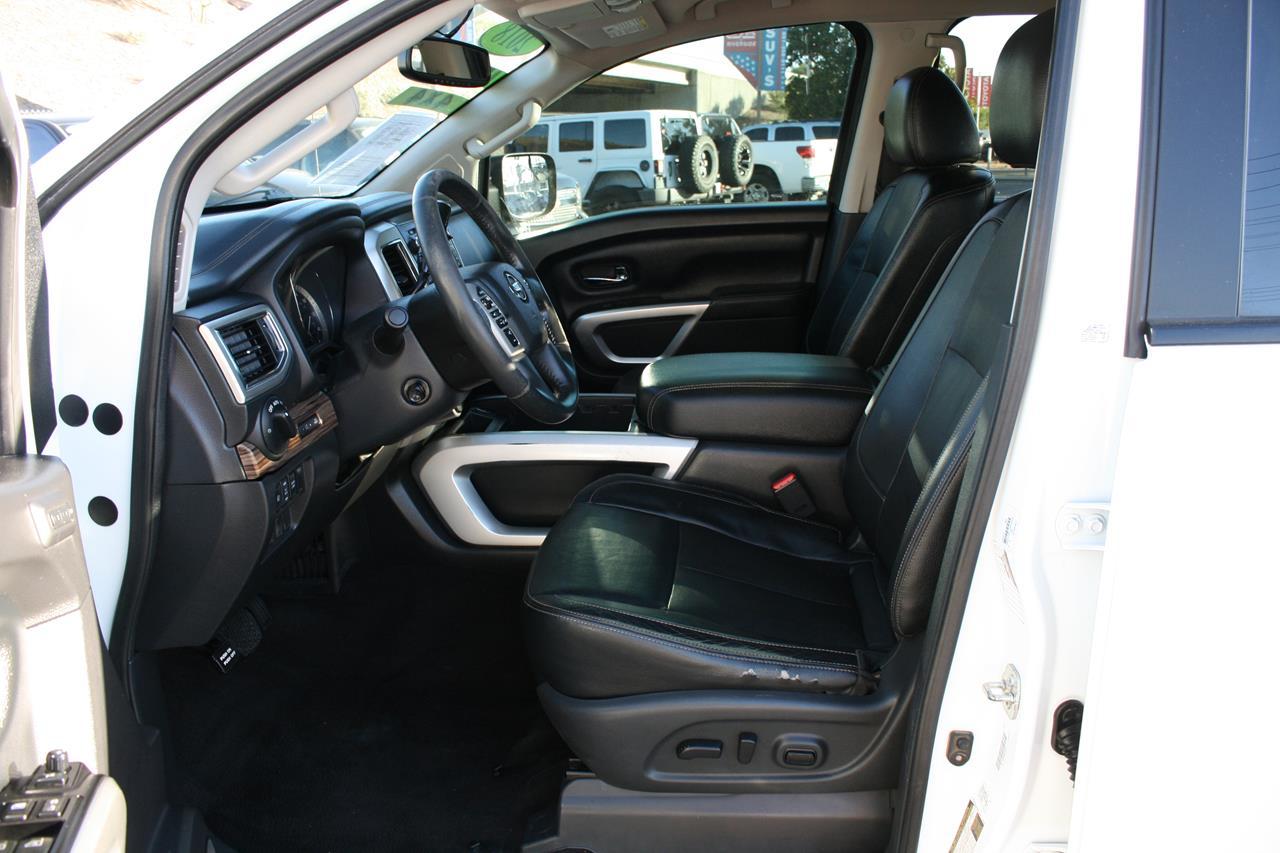 Nissan Titan 4x4 Crew Cab SL 2018