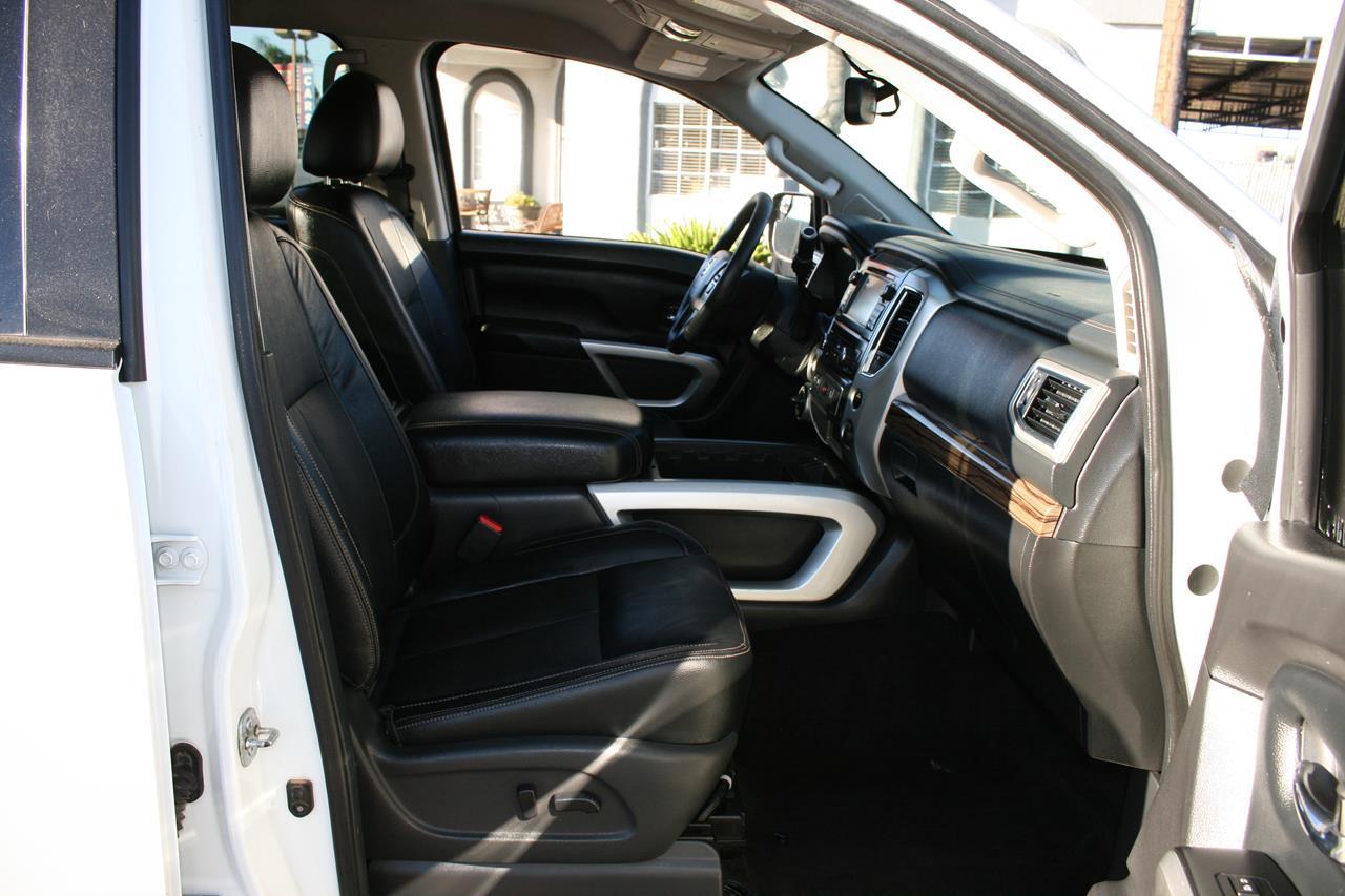Nissan Titan 4x4 Crew Cab SL 2018