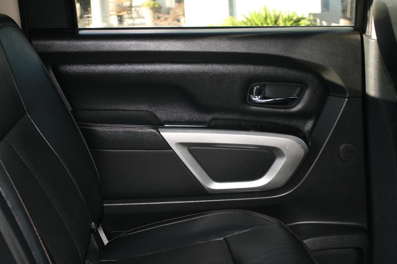 Nissan Titan 4x4 Crew Cab SL 2018