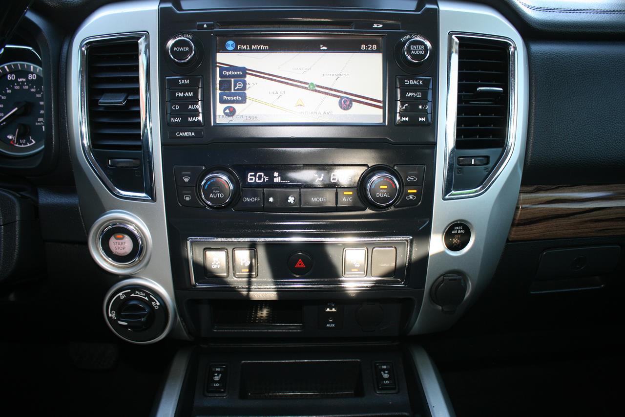 Nissan Titan 4x4 Crew Cab SL 2018