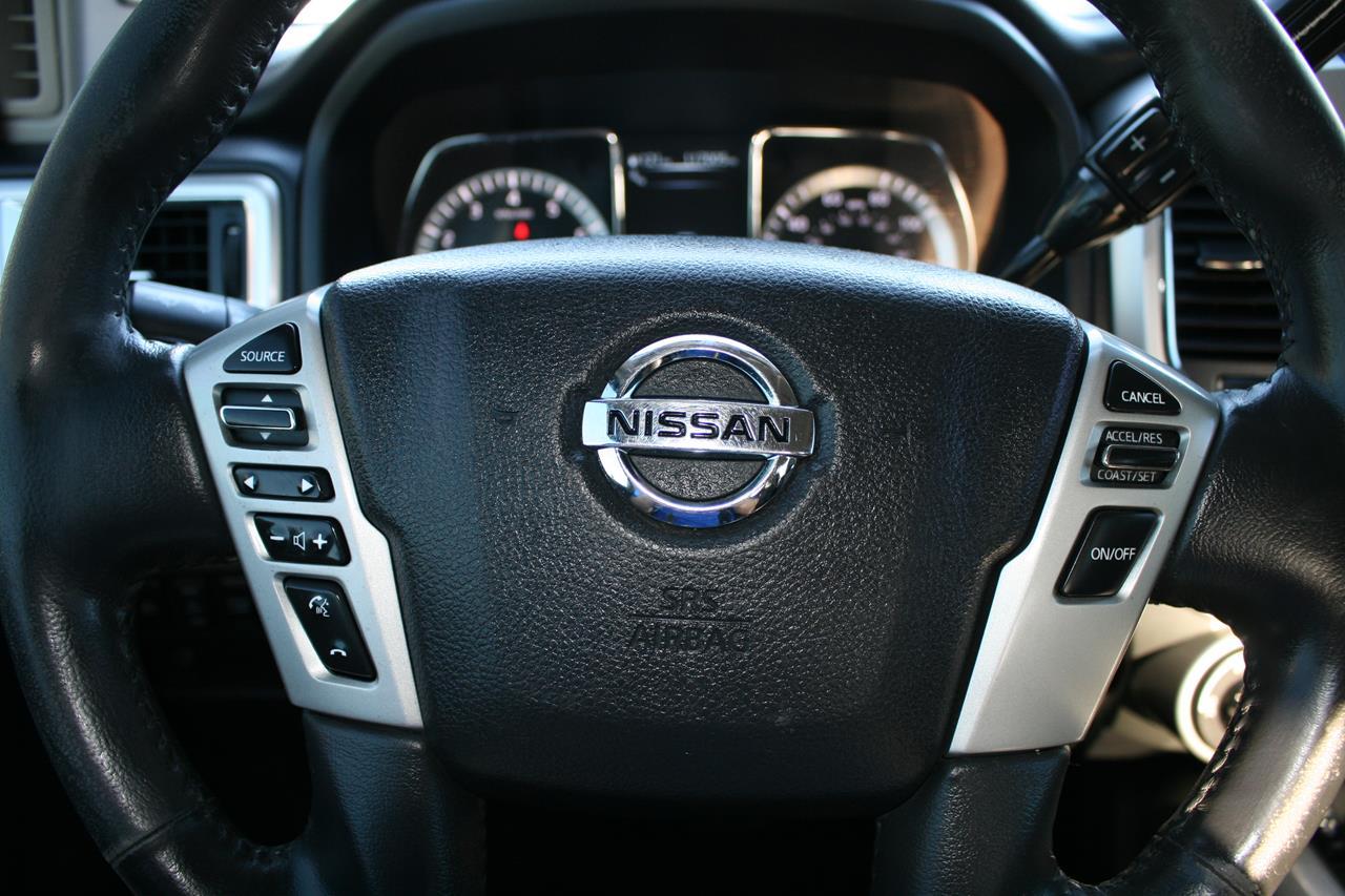 Nissan Titan 4x4 Crew Cab SL 2018