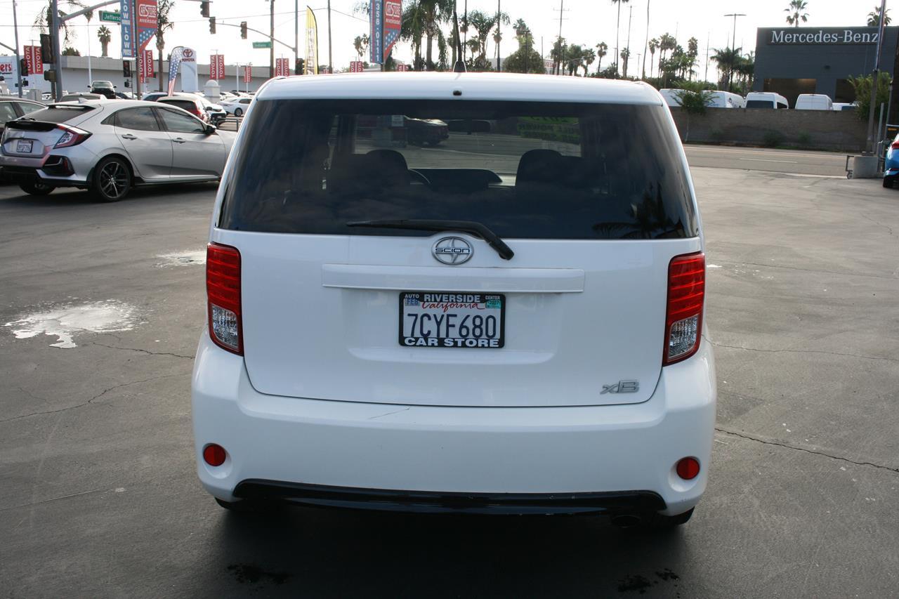 Scion xB 5dr Wgn Auto (Natl) 2013