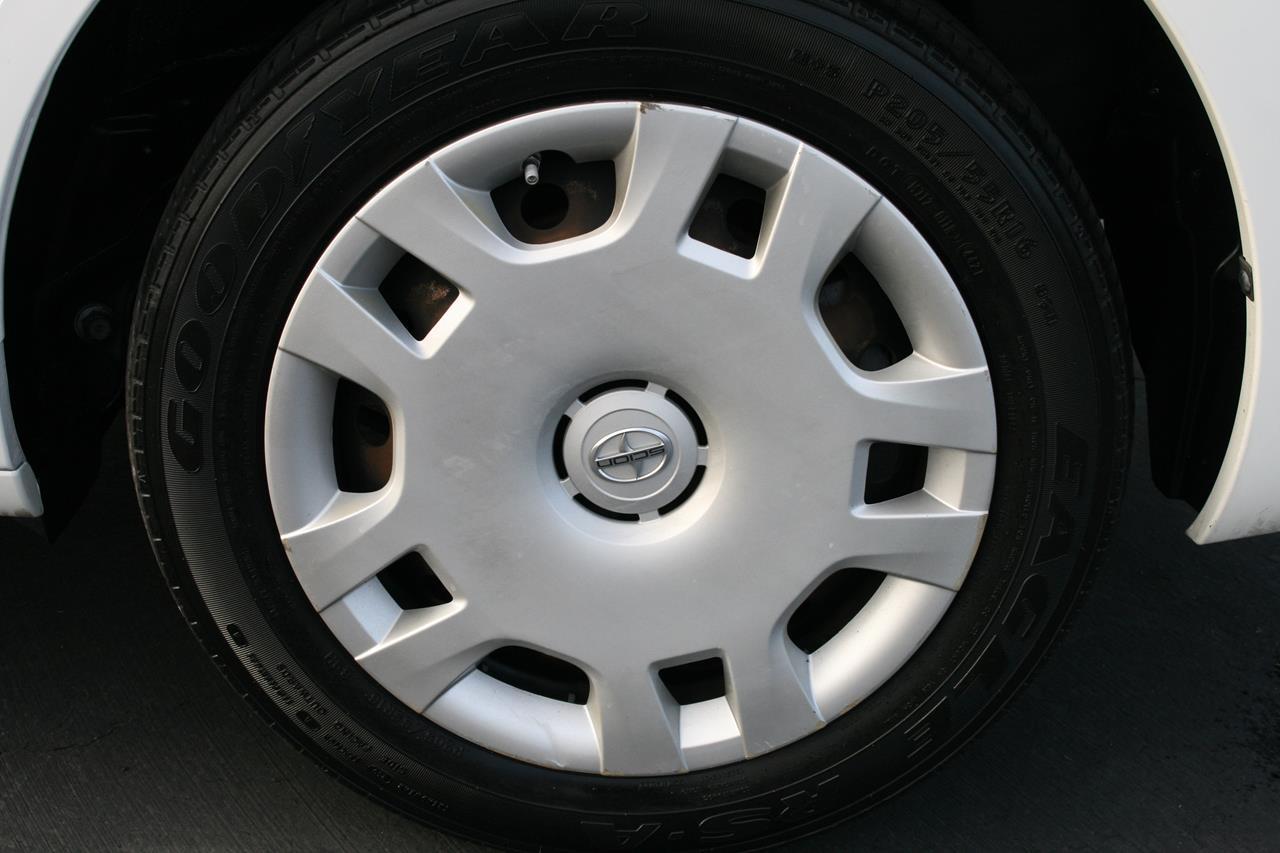 Scion xB 5dr Wgn Auto (Natl) 2013