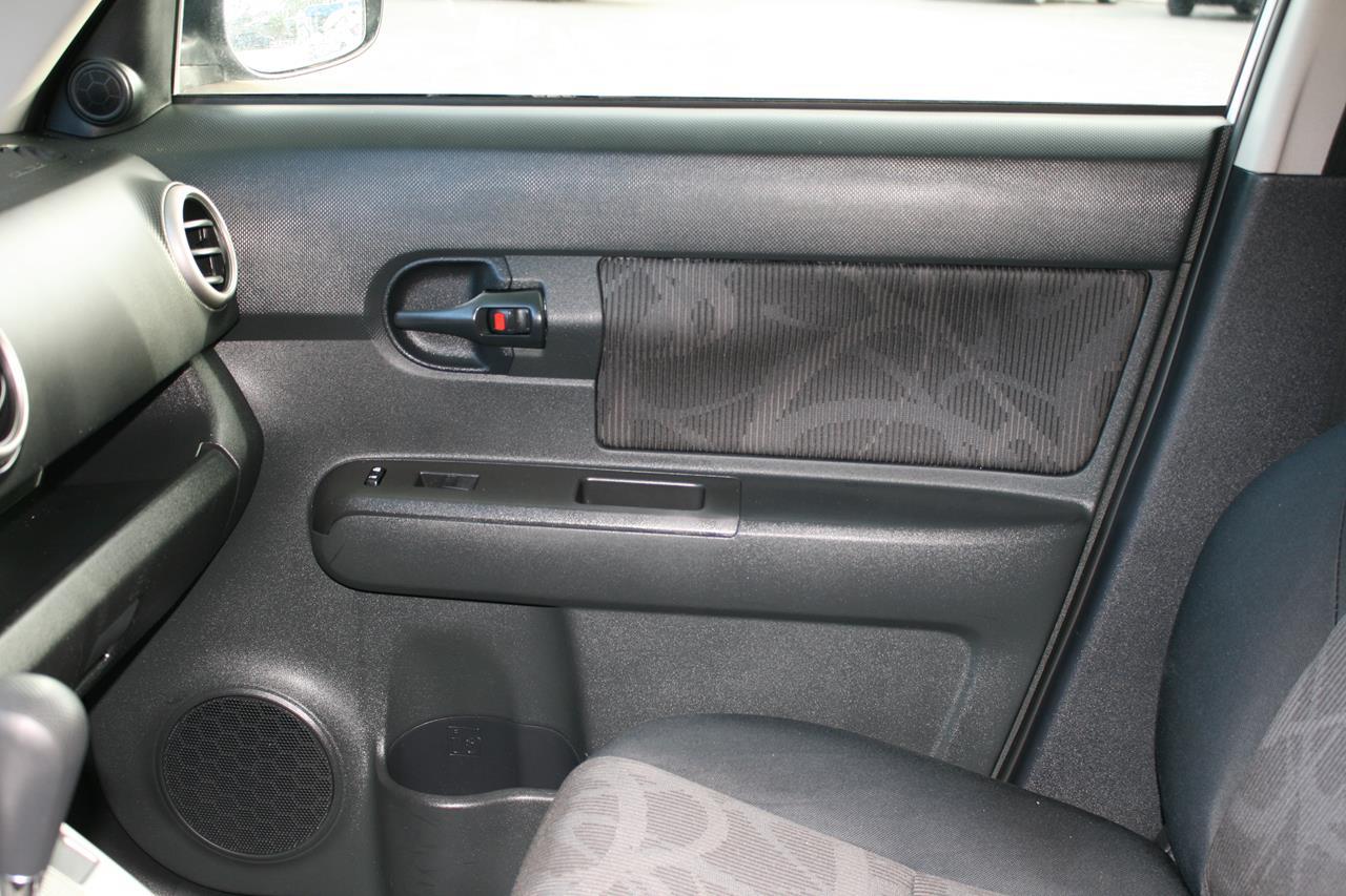 Scion xB 5dr Wgn Auto (Natl) 2013