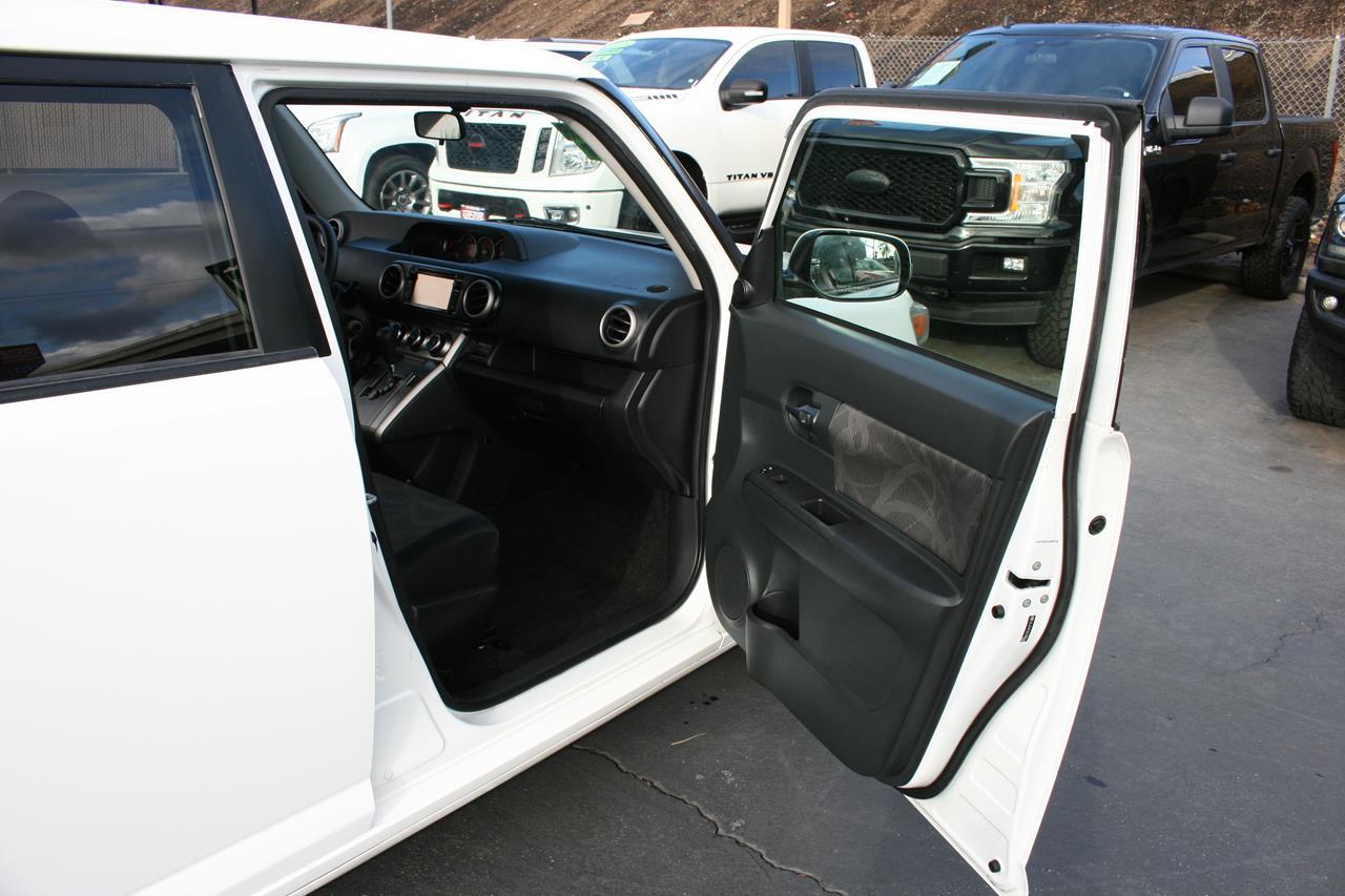 Scion xB 5dr Wgn Auto (Natl) 2013