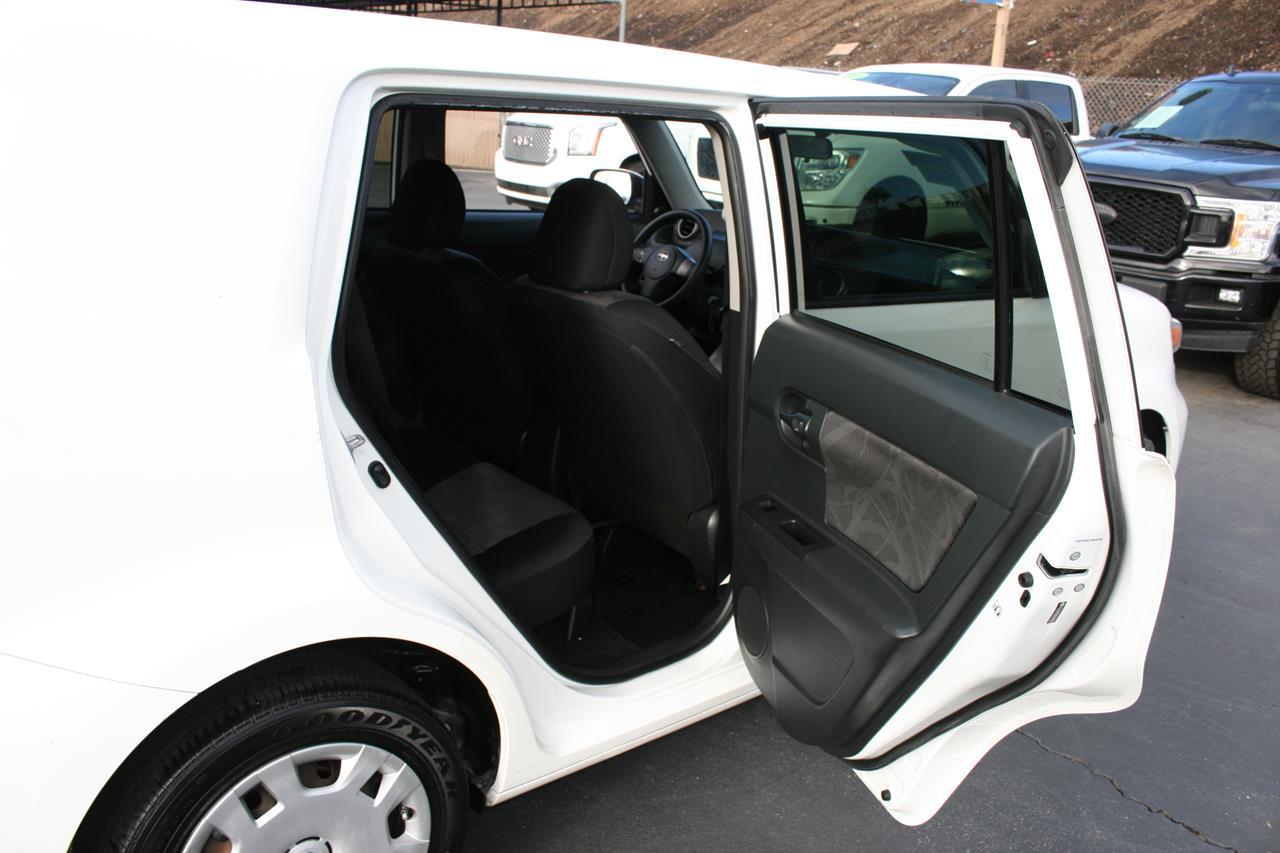 Scion xB 5dr Wgn Auto (Natl) 2013