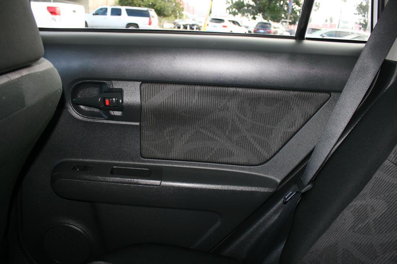 Scion xB 5dr Wgn Auto (Natl) 2013