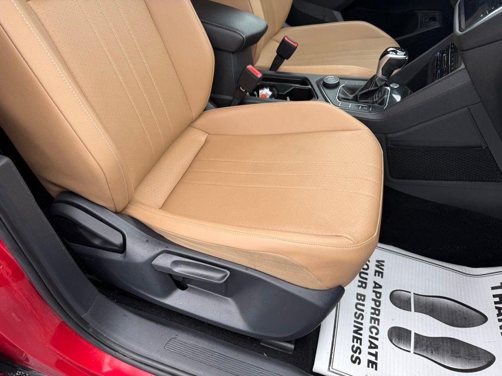 2022 Volkswagen Tiguan SE - Photo 35