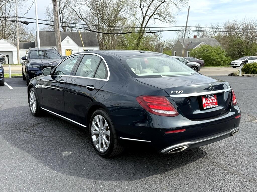 Mercedes-Benz E-Class E300 Luxury 4MATIC Sedan 2017 Mercedes-Benz E-Class E300 Luxury 4MATIC Sedan 2017