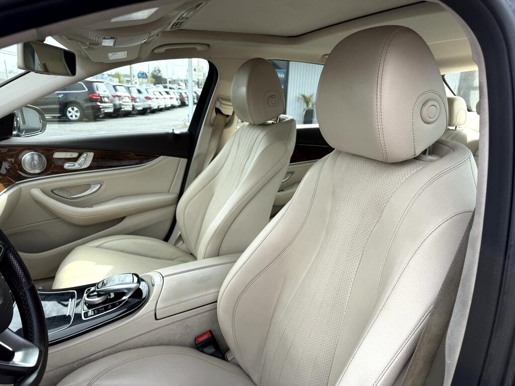 Mercedes-Benz E-Class E300 Luxury 4MATIC Sedan 2017 Mercedes-Benz E-Class E300 Luxury 4MATIC Sedan 2017