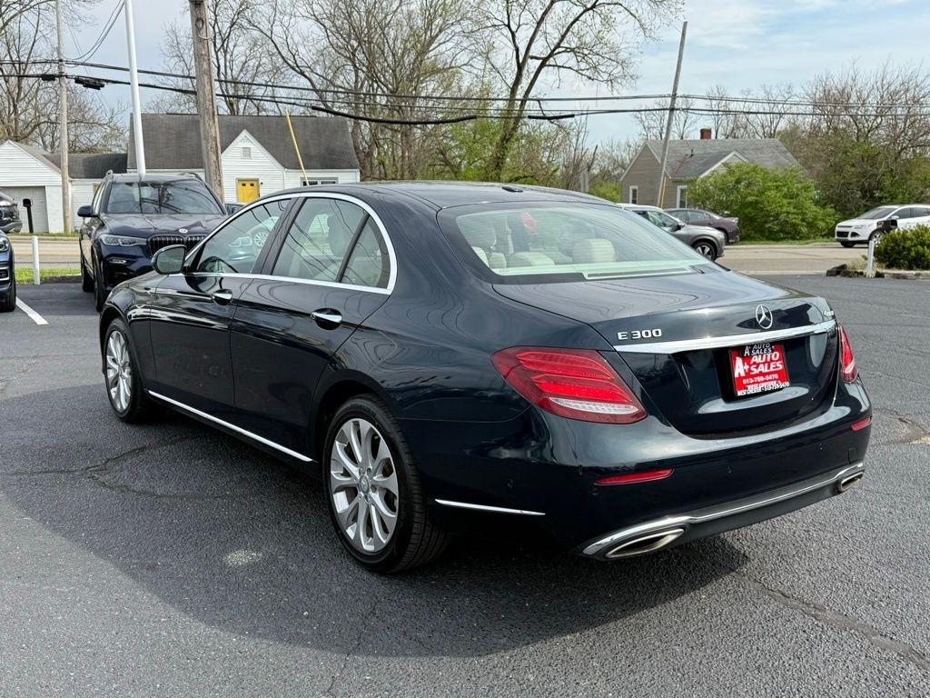 Mercedes-Benz E-Class E300 Luxury 4MATIC Sedan 2017