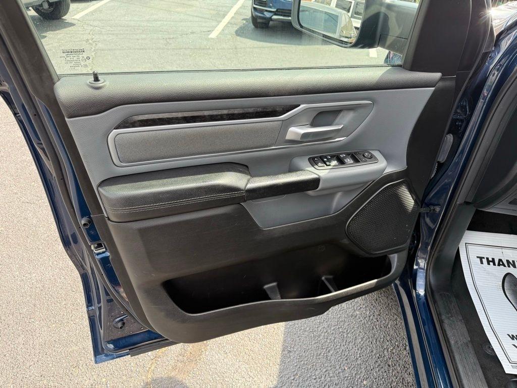 RAM 1500 Big Horn Quad Cab 4WD 2022