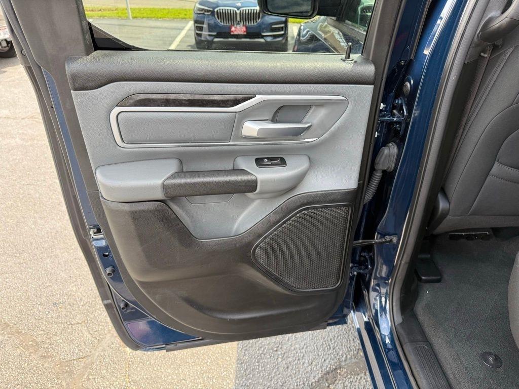 RAM 1500 Big Horn Quad Cab 4WD 2022