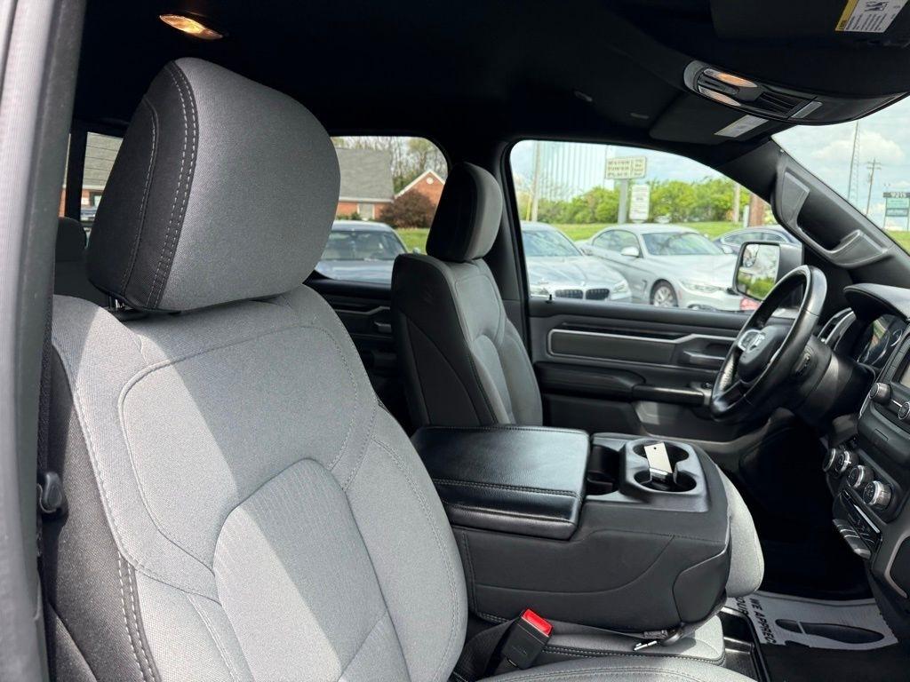 RAM 1500 Big Horn Quad Cab 4WD 2022