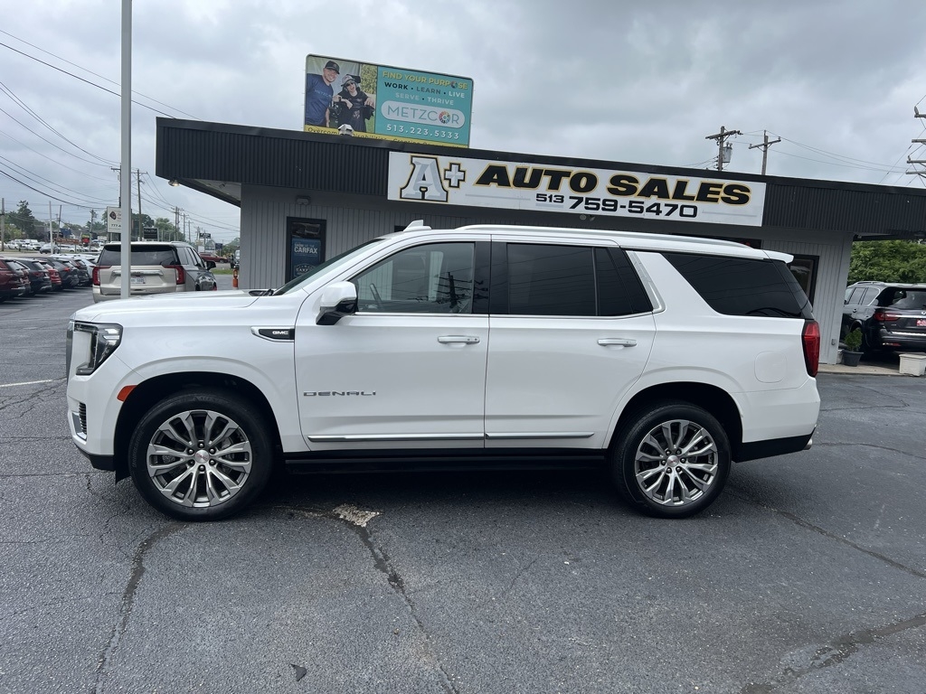 GMC Yukon Denali 4WD 2022