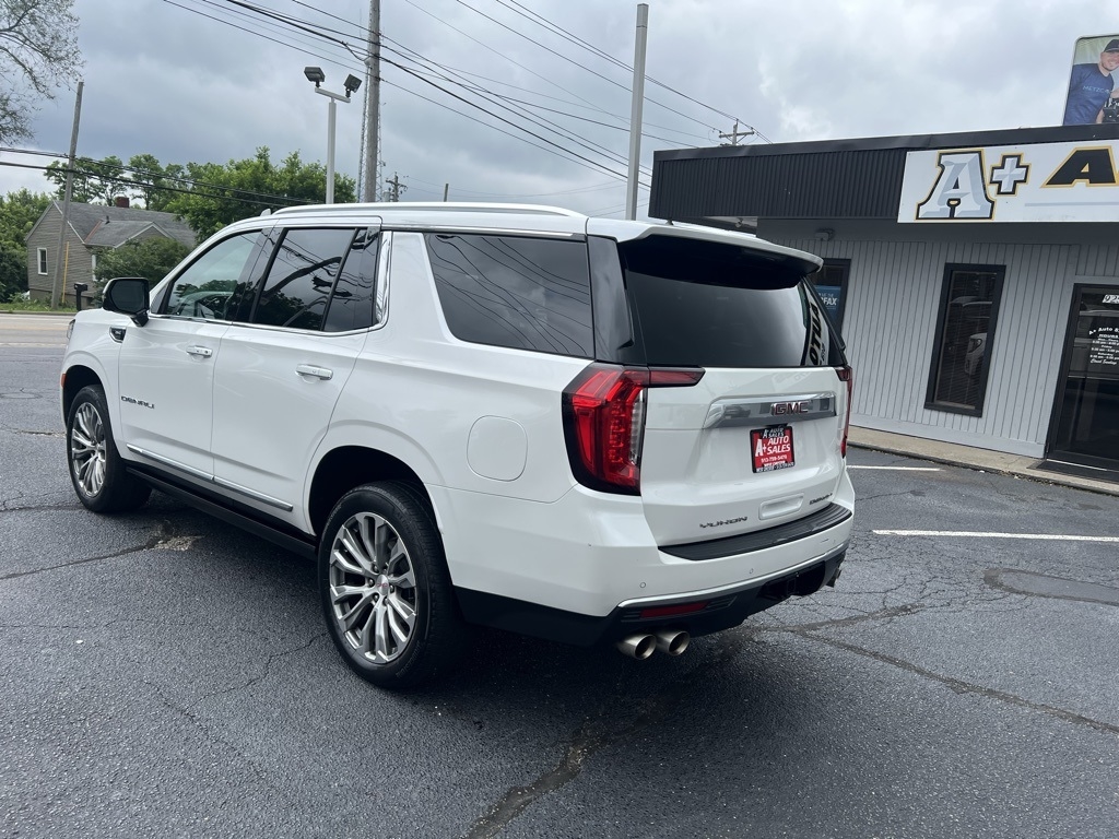 GMC Yukon Denali 4WD 2022