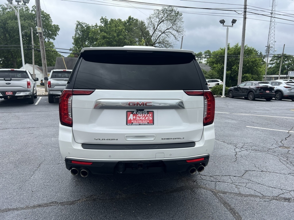 GMC Yukon Denali 4WD 2022