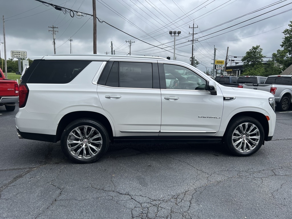 GMC Yukon Denali 4WD 2022