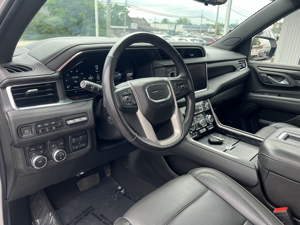 GMC Yukon Denali 4WD 2022