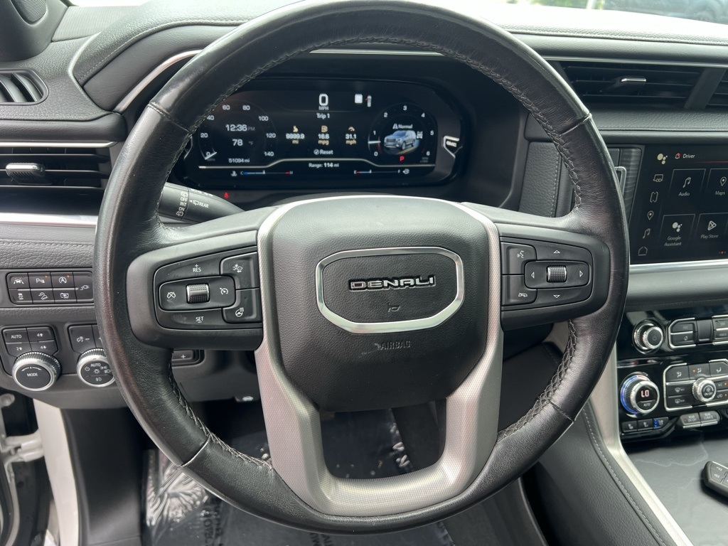 GMC Yukon Denali 4WD 2022