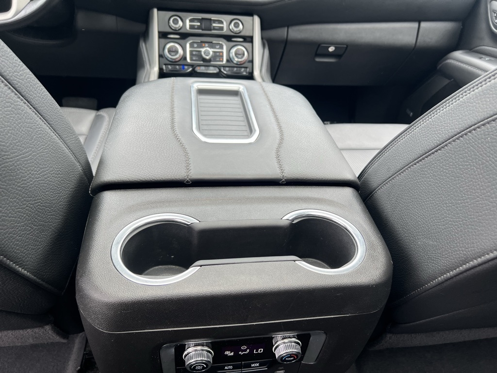 GMC Yukon Denali 4WD 2022